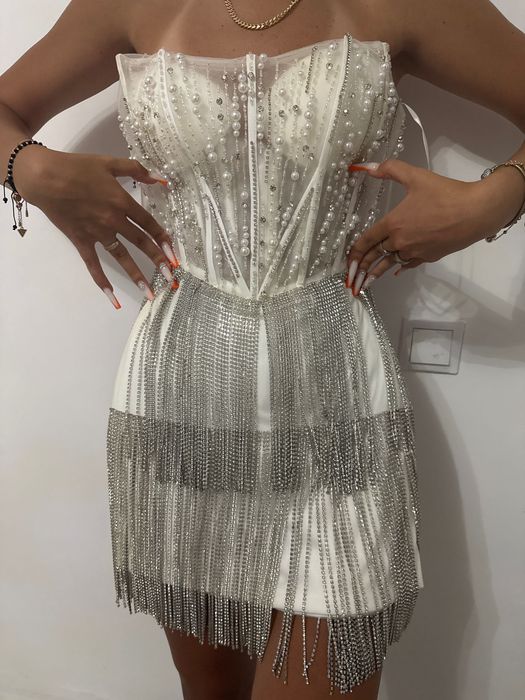 rochie elegantă cu pietre