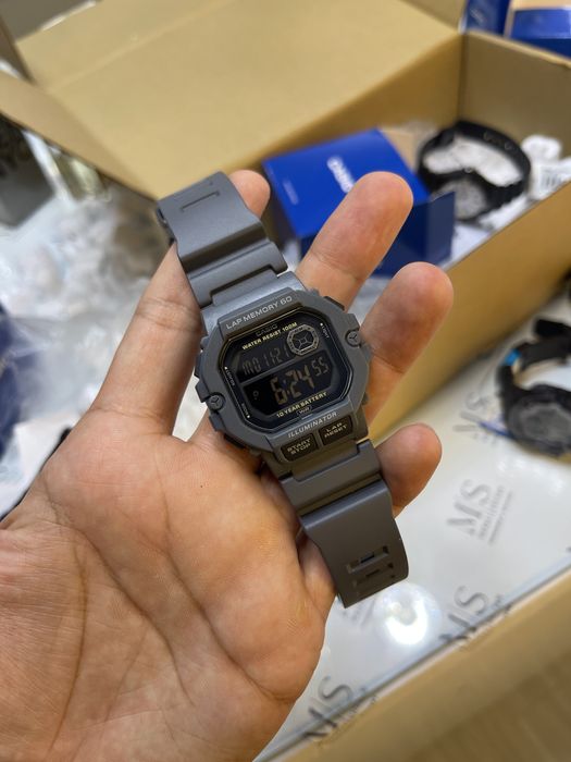 Оригинальные часы