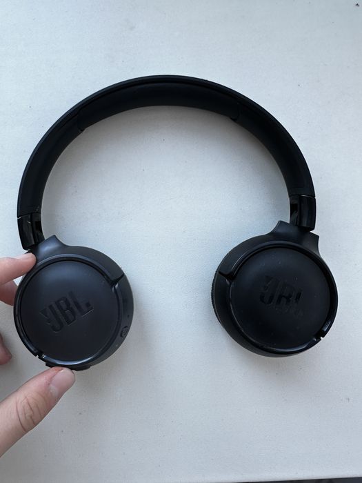 Наушники JBL 520