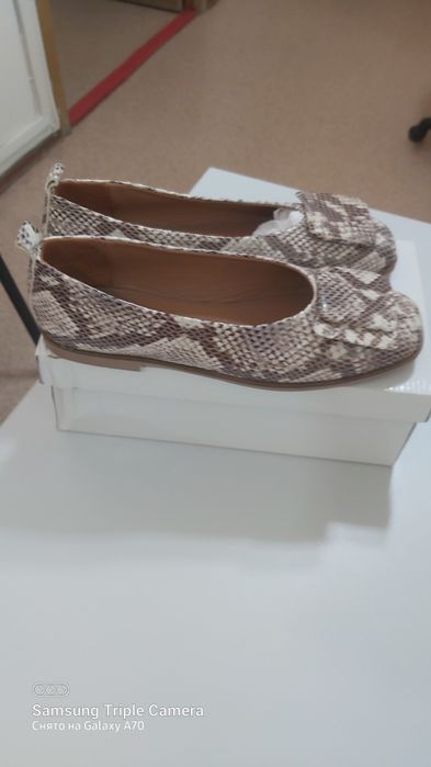 Женские балетки кожаные