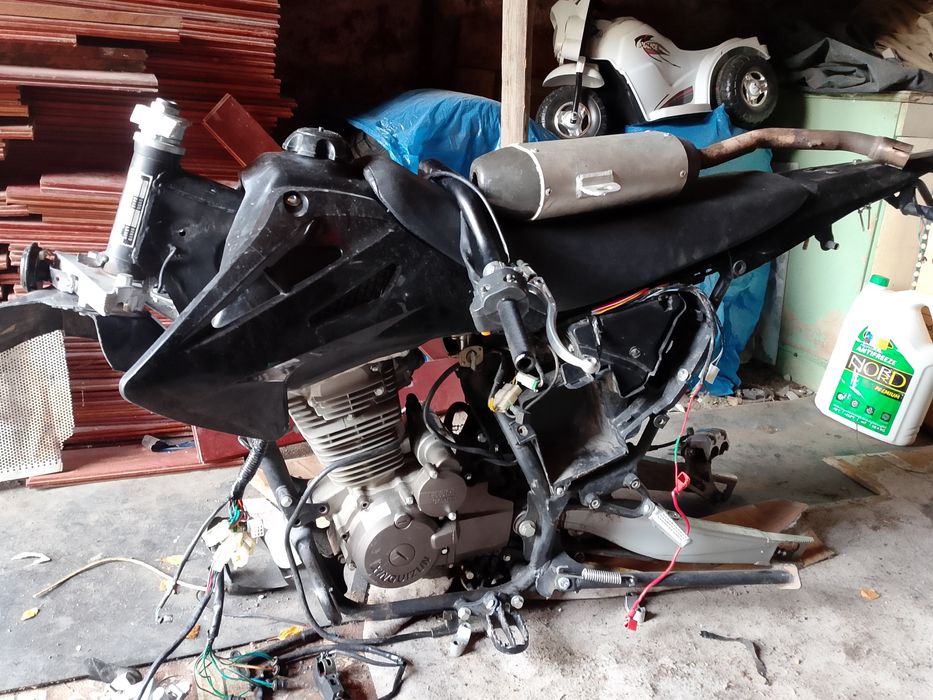 двигатель 250، 172fmm