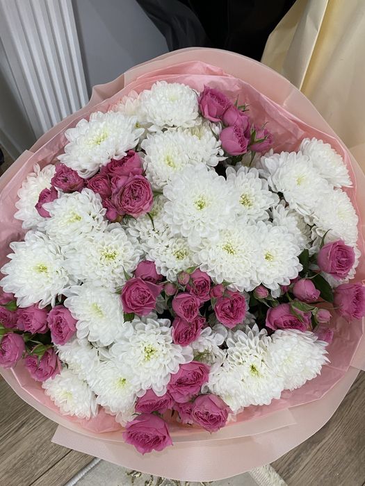 Букет цветов подаричные