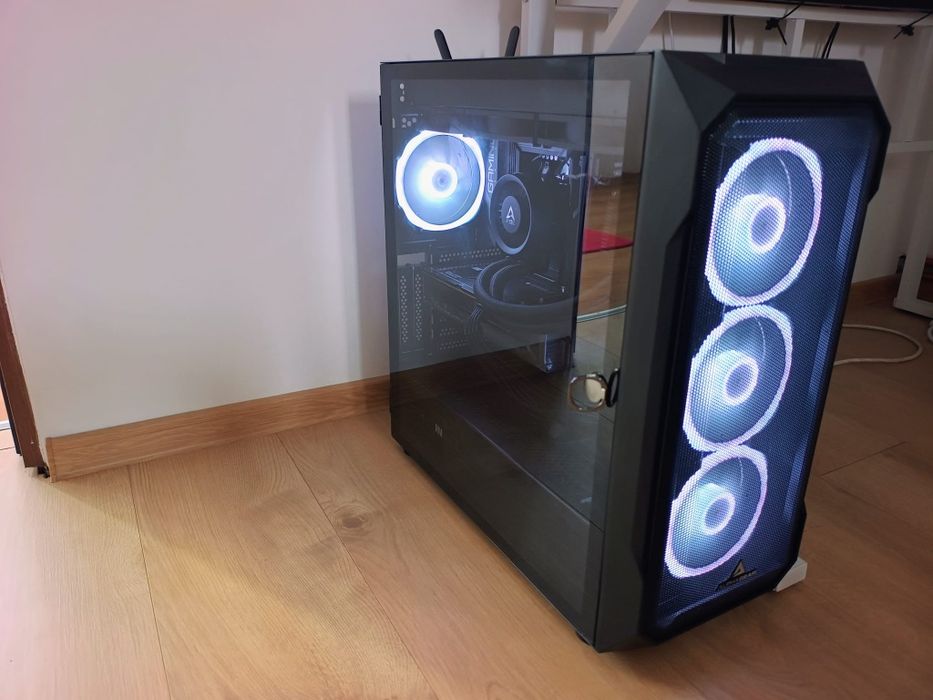 Vând PC Gaming AMD Ryzne 5 7600x +RTX 5060 +16gb DDR5