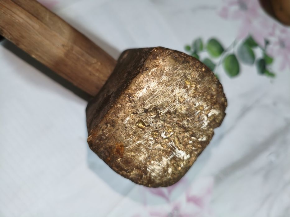 Бронзовая кувалда