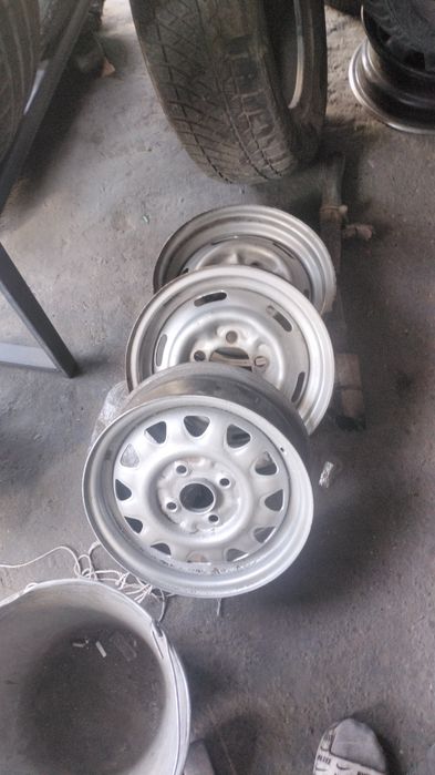 Продам диски R13