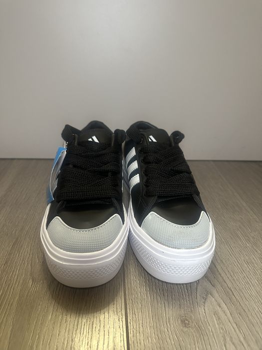 НАМАЛЕНИ Дамски обувки кецове  Adidas НОВИ