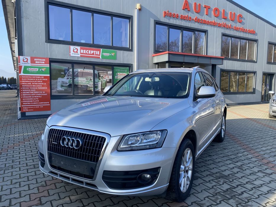 Dezmembrez Audi Q5 2.0tdi