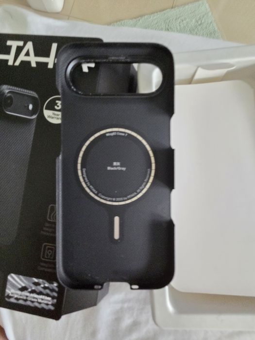 Калъфза iPhone air карбон Pitaka
