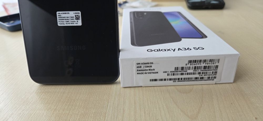 Vând SAMSUNG A36 5G de 128GB