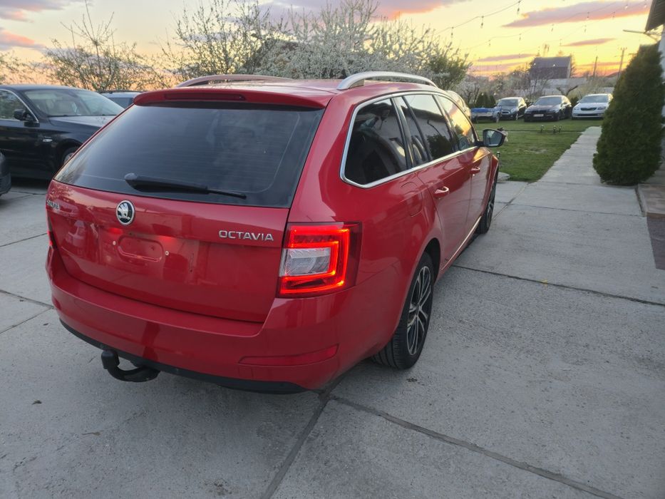 Skoda Octavia Corrida Red 2.0 TDI 150CP DSG 2015/04 237.000 km