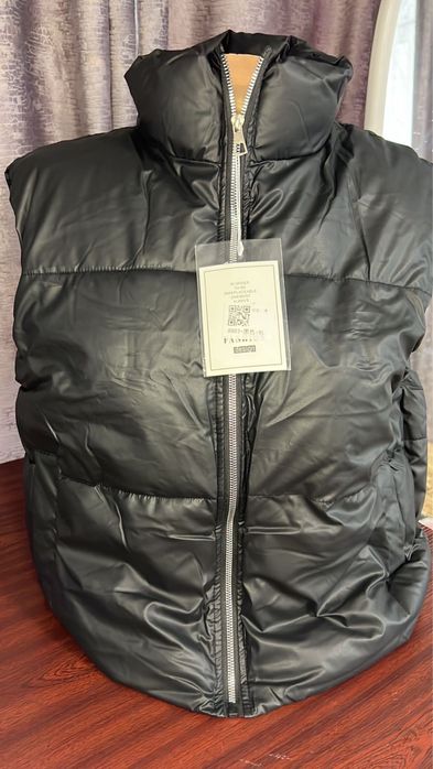 Безрукавка женская