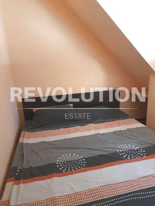 Дава се под наем Двустаен апартамент в Варна, Цветен квартал - 48 кв.м за 398.82 € - Снимка #2