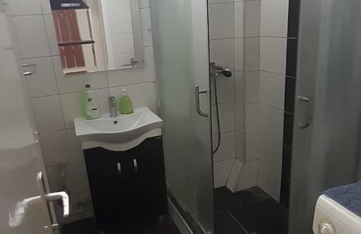 Дава се под наем Едностаен апартамент в Пловдив, Гагарин - 39 кв.м за 188.7 € - Снимка #1