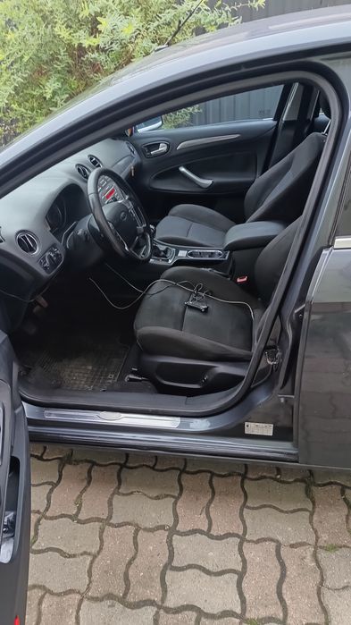 Vând Ford Mondeo mk4