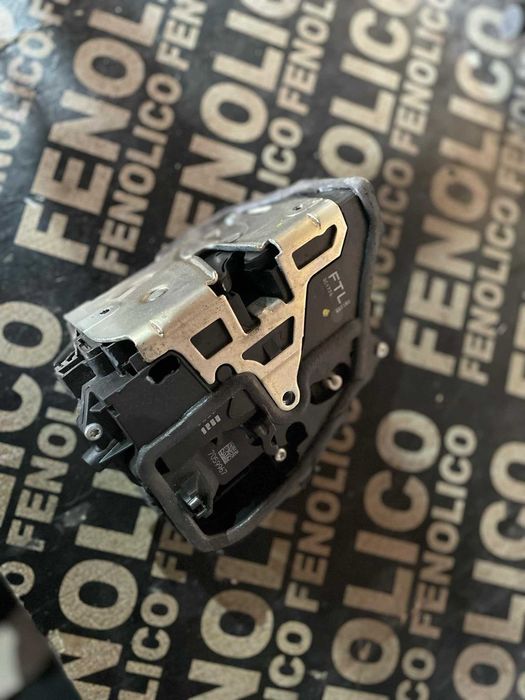 Лява брава BMW E90 / E91 / E60 / E61