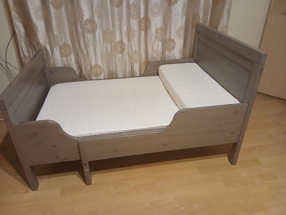 Patut pentru copii din lemn masiv