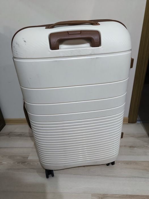 Куфар Estil Next Бежов – 76 см.- 2 години гаранция