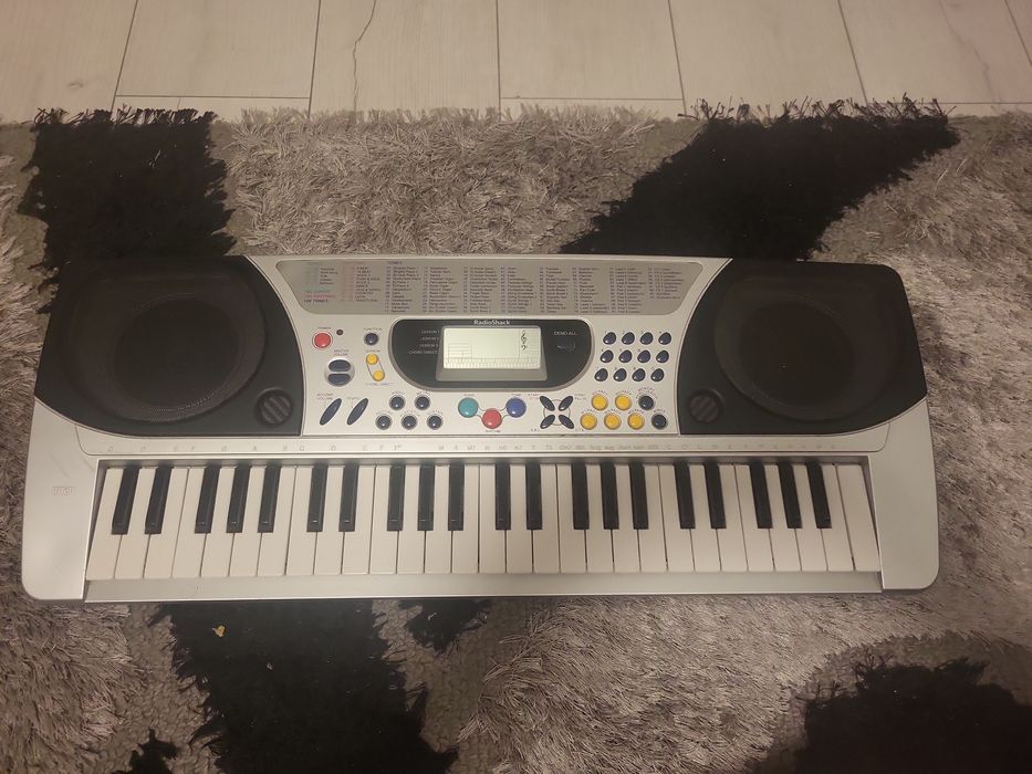 електронен клавир RadioShack
