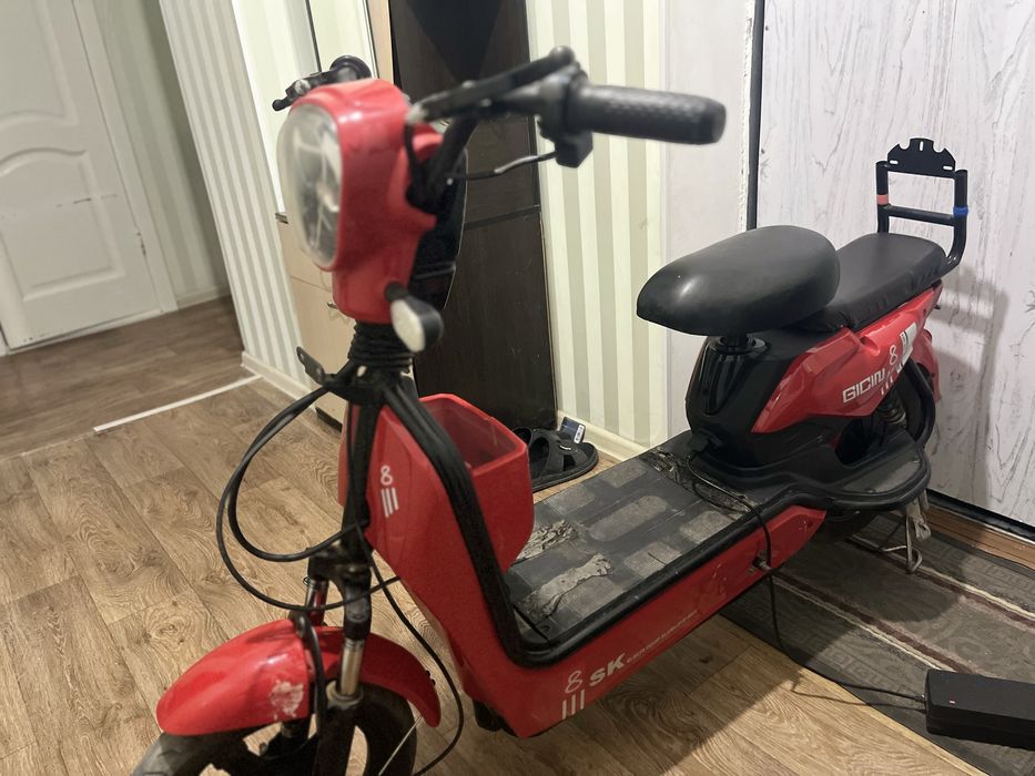 Продам Мопед ,электро велосипед ск8