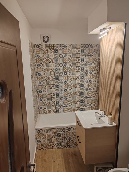 Apartament 2camere decomandat/de închiriat 300€