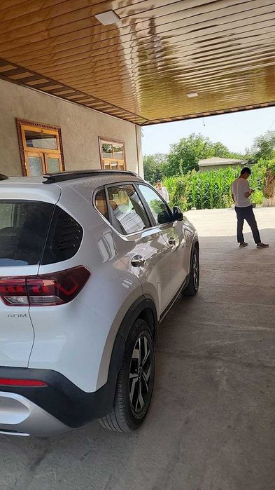 KIA SONET срочно