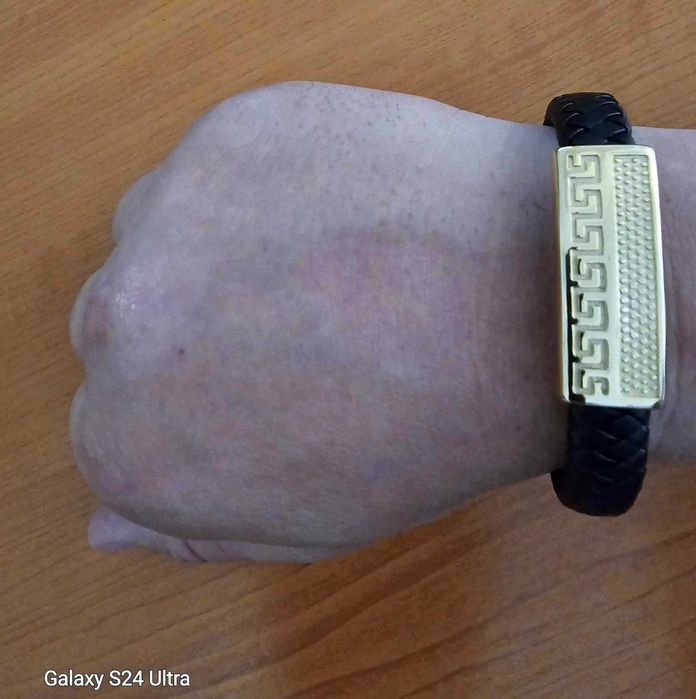 Луксозни мъжки кожени гривни с елементи Версаче