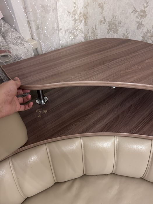 Гостевой диван в среднем состоянии