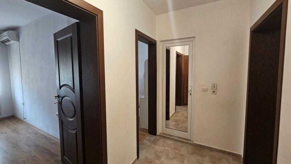 Тристаен апартамент в Каменица 1