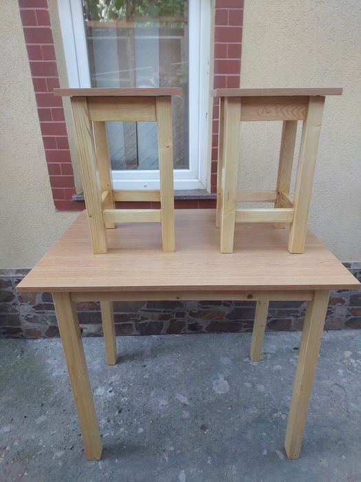 Masa cu 2 scaune noi