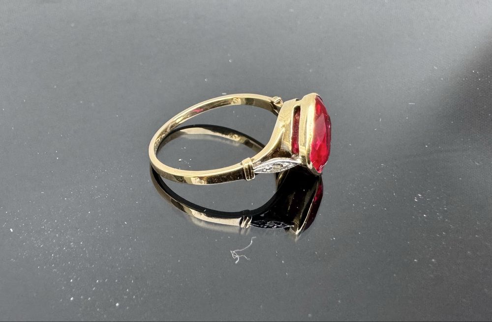 Inel aur rubin diamante