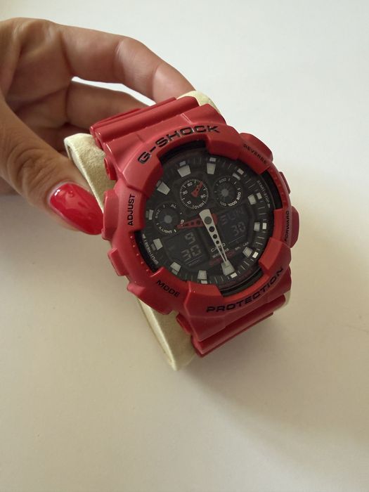 Casio G-Shock GA-100B-4A – чисто нов, оригинален