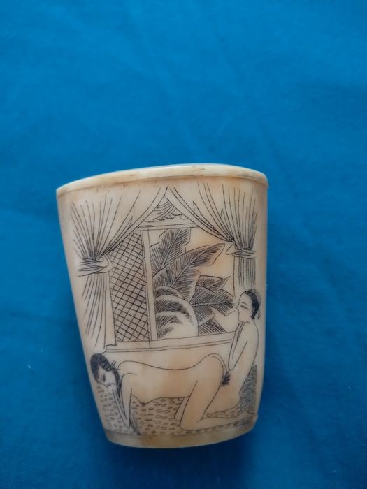 Продавам кутийка за благовонни ухания Япония Мейджи периода