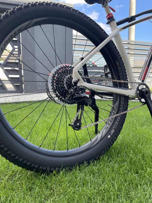 Bicicleta specialized fuse roti 27,5 frane hidraulice disk