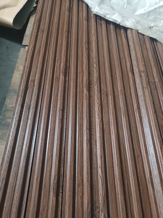 Vând șipcă metalică de gard