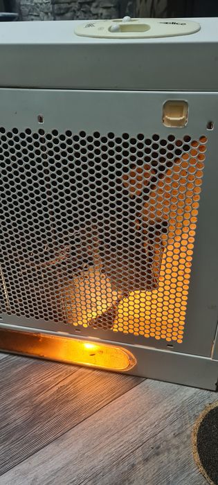 Продам вытяжку на кухню