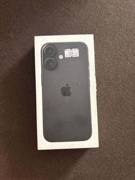 Айфон 16 каробка есть 128 гб
