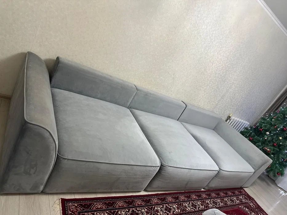 Продам диван 4 метра
