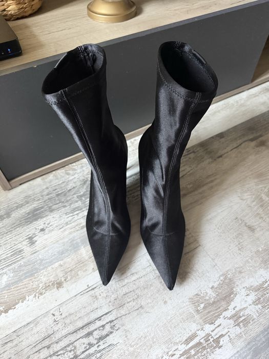 Черни боти  Zara