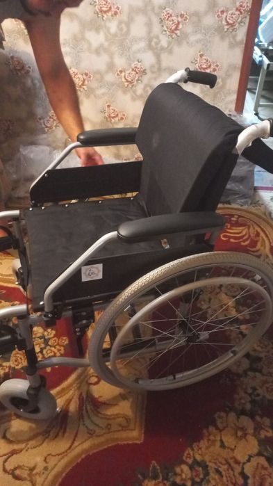 Продам коляска инвалидной новая 1штуки