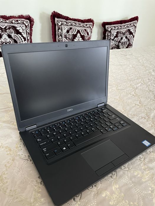Arzon notebook i5 tez sotiladi