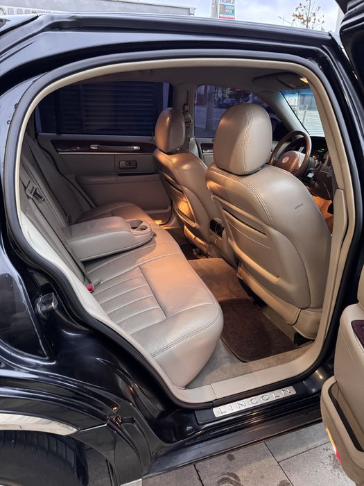 Lincoln Town Car 4.6l V8 242 cp