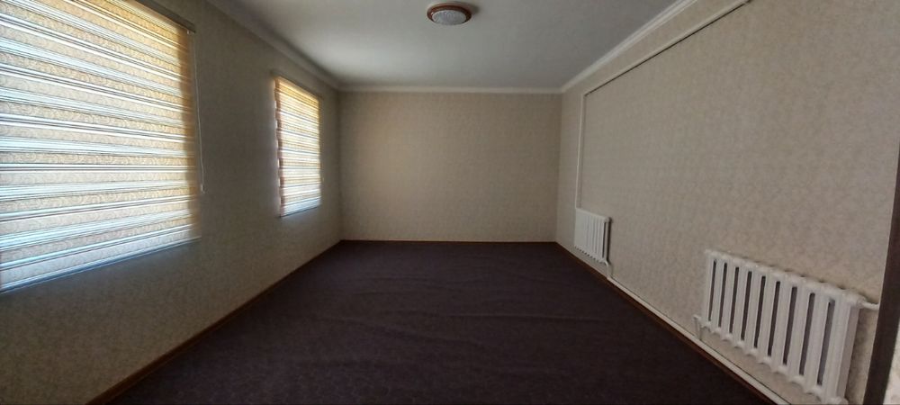 2 хужалик ховли срочно сотилади.