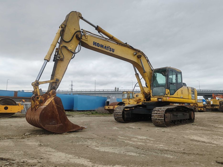 Excavator Komatsu PC290NLC-7K 2005 Accept Orice Test Rate/Credit