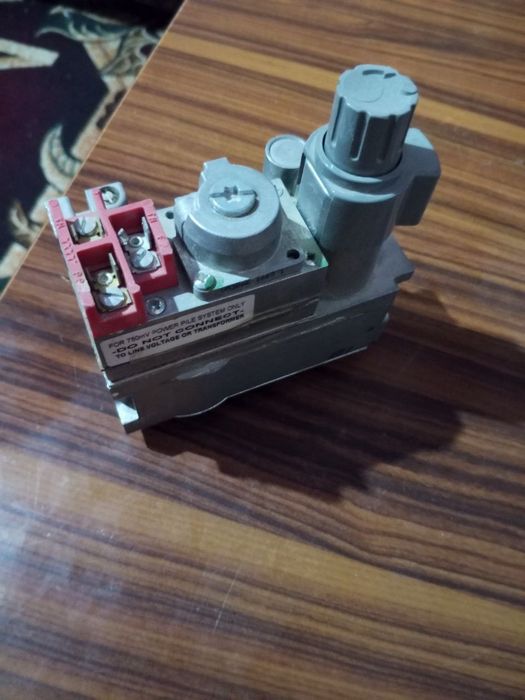 Газовый клапан 2 штук