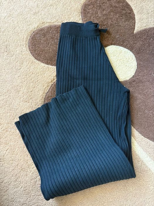 Продам тёплую куртку,размер 44