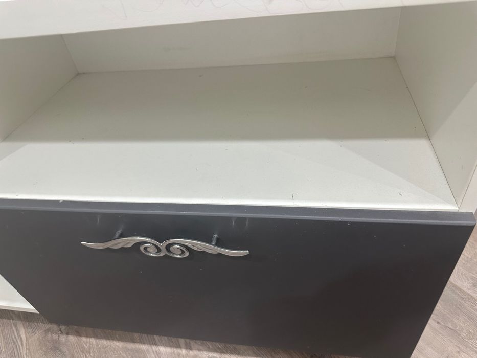 Тумба под телевизор