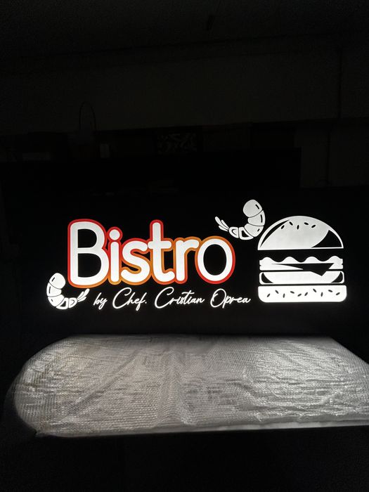 Caseta luminoasa de exterior / firma luminoasa