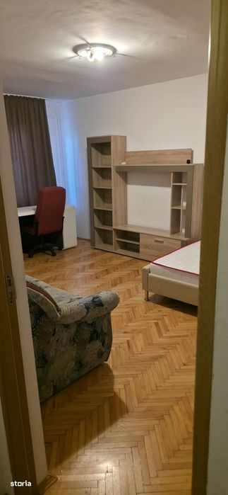 Apartament 3 camere cu balcon în Gheorgheni — fotografia 3