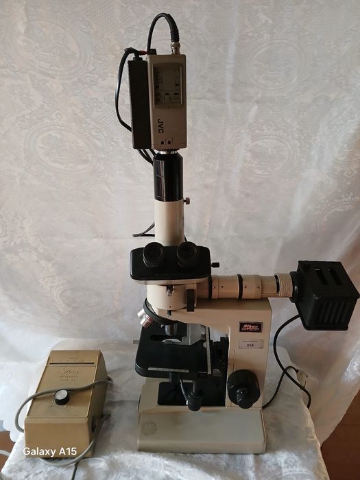 Microscop profesional