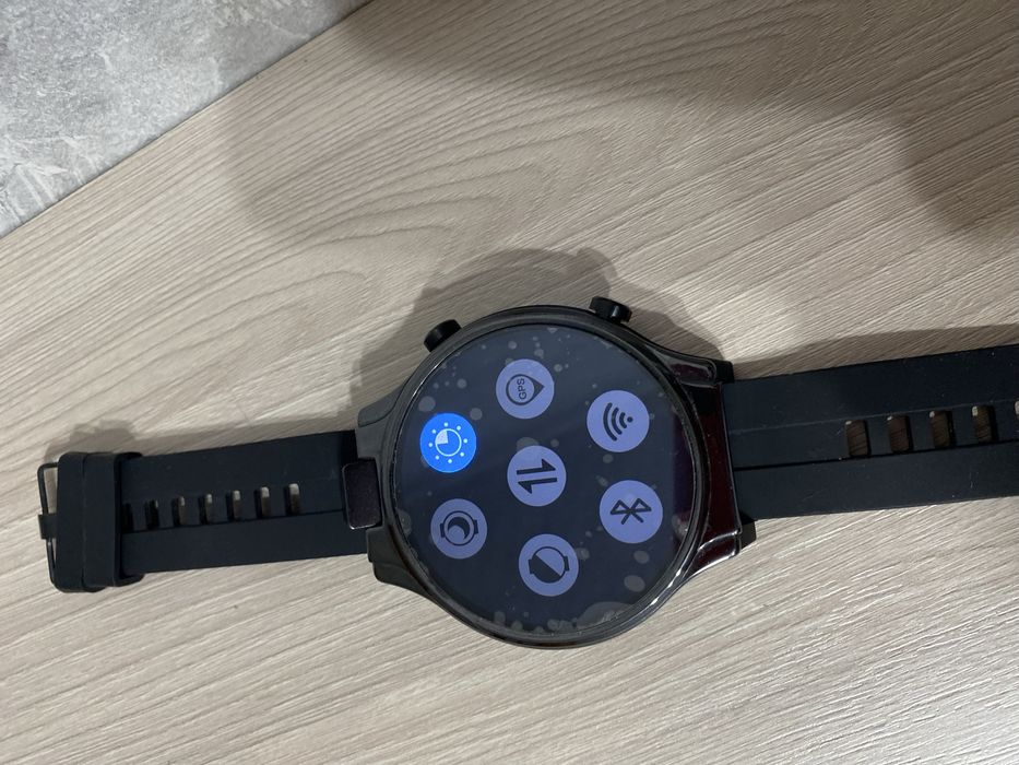 Продам часы как второй телефон